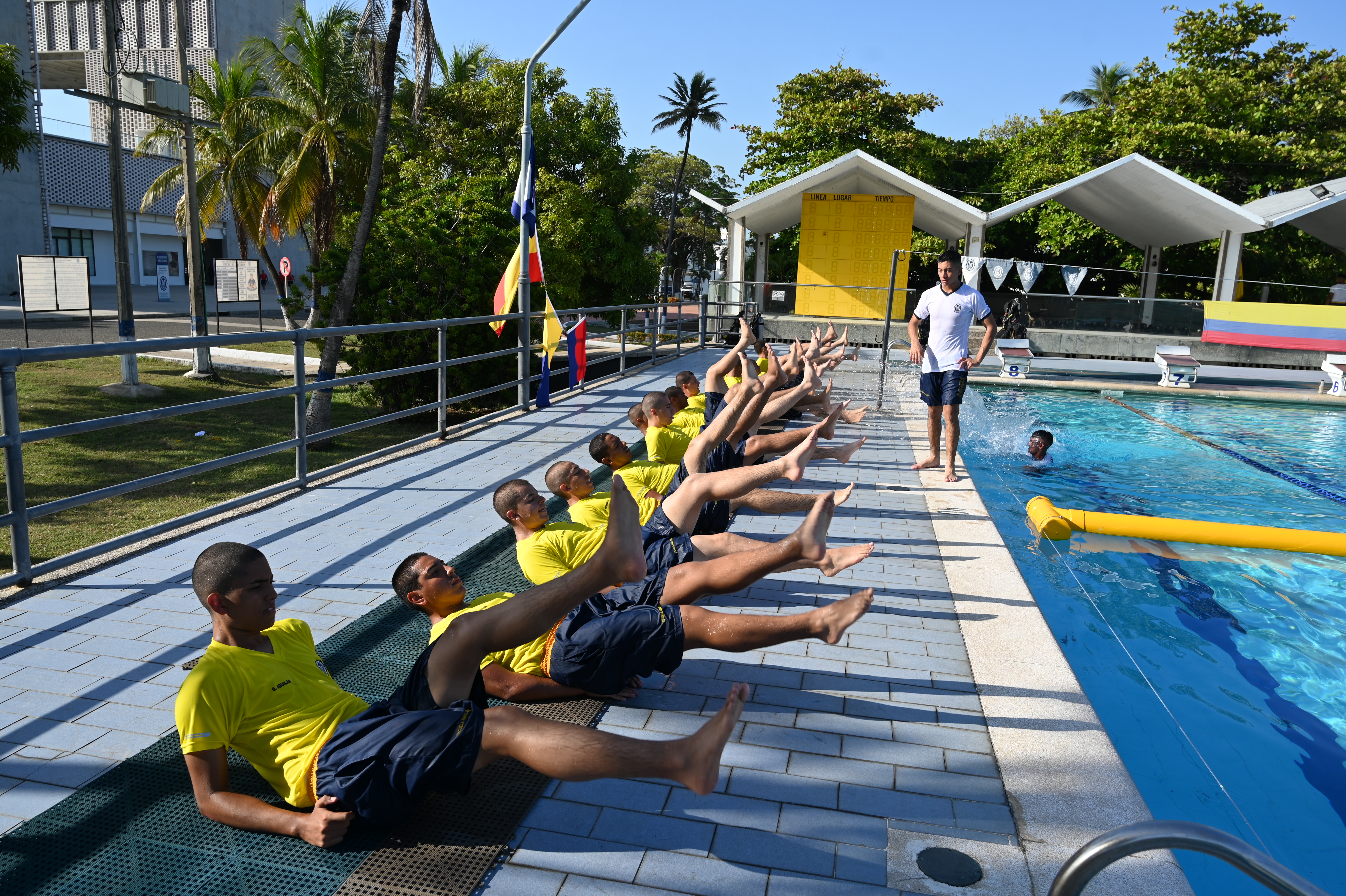 Instrucción básica equipos de buceo